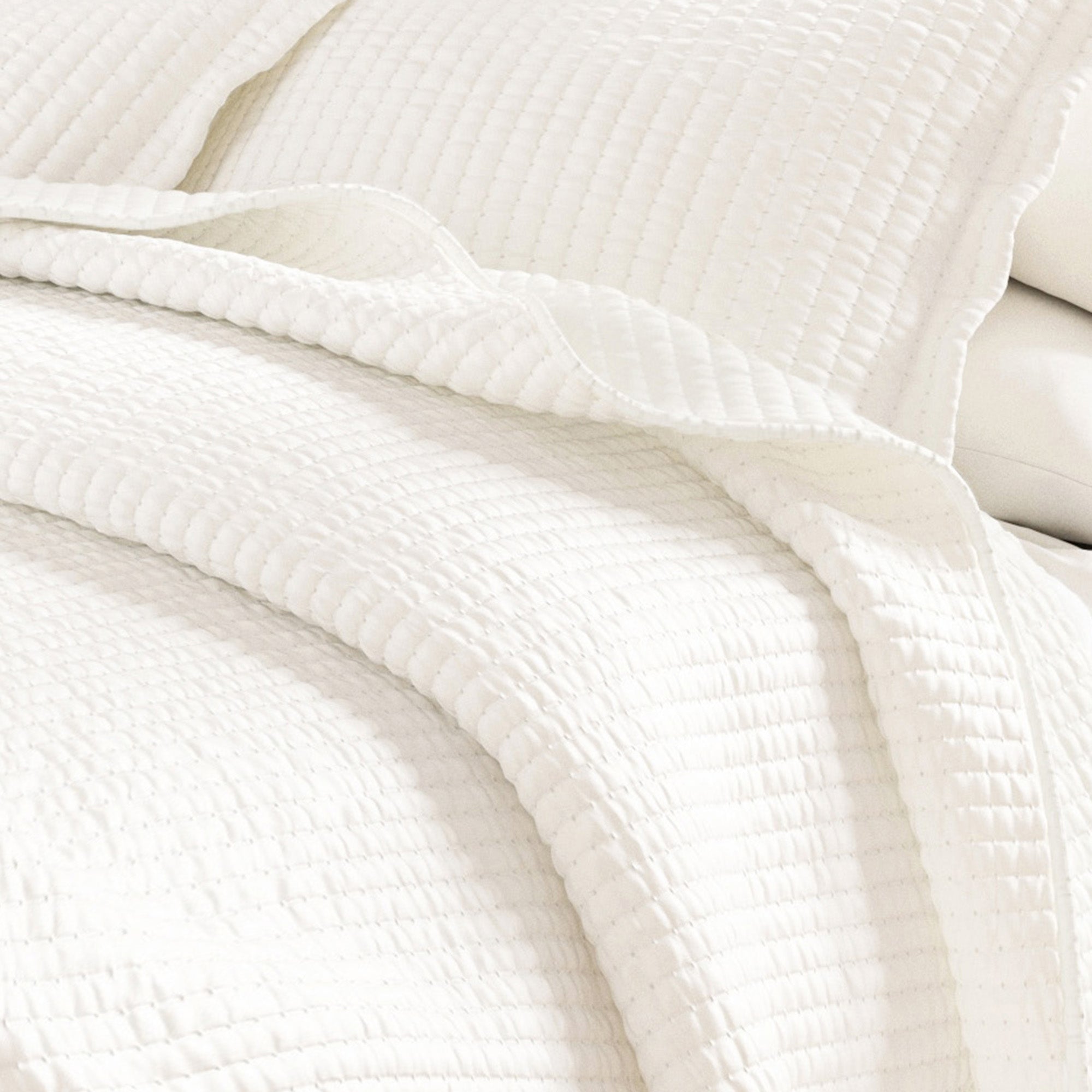 Solid Quilt - Alicia Collection Great Bay Home