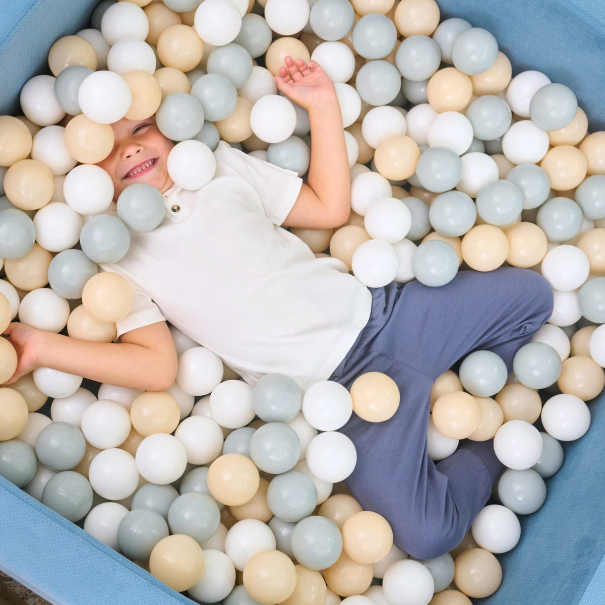 Plastic Balls Set of 500 Moon Pod