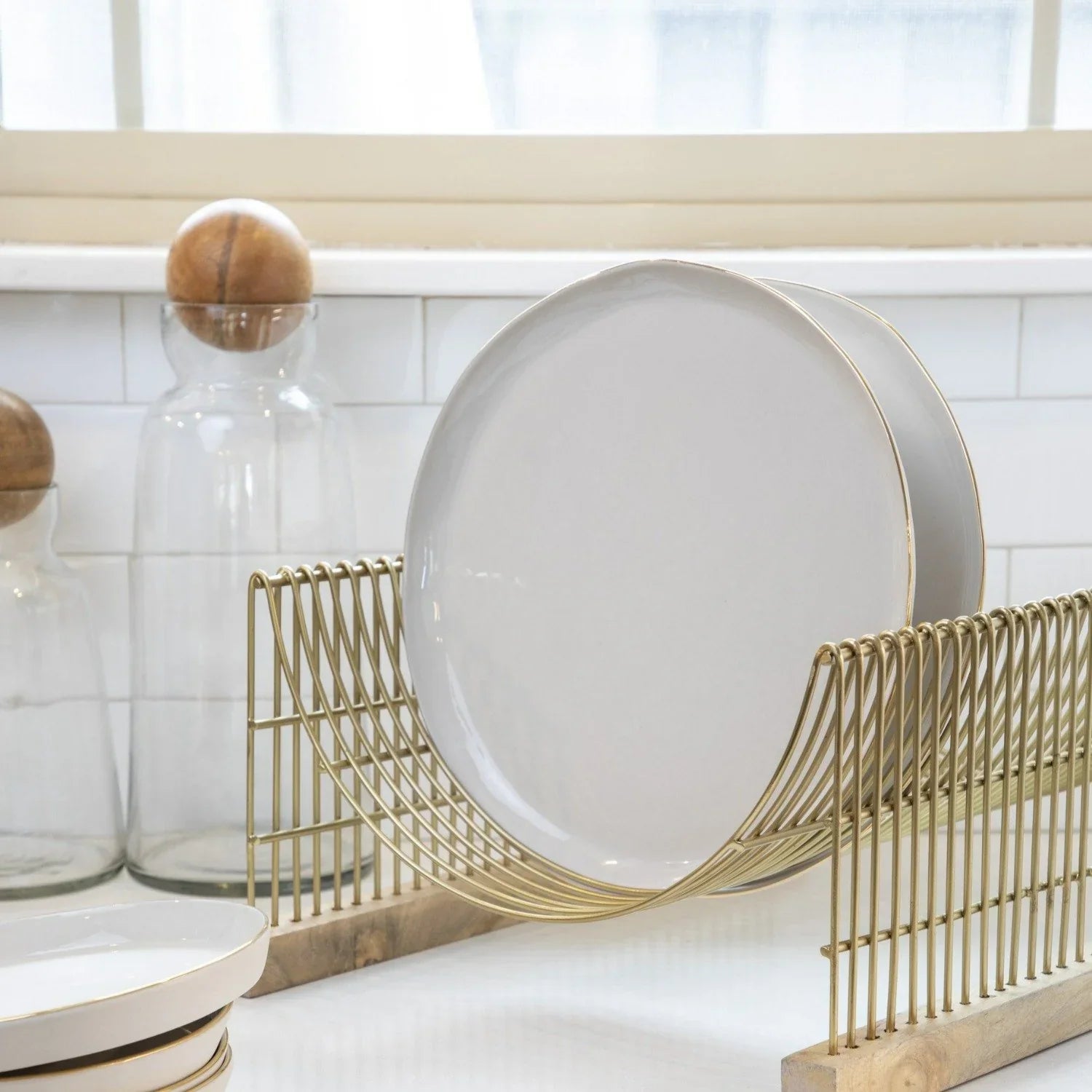 Tam Gold Rim Stoneware Plate, Pearl Tea + Linen