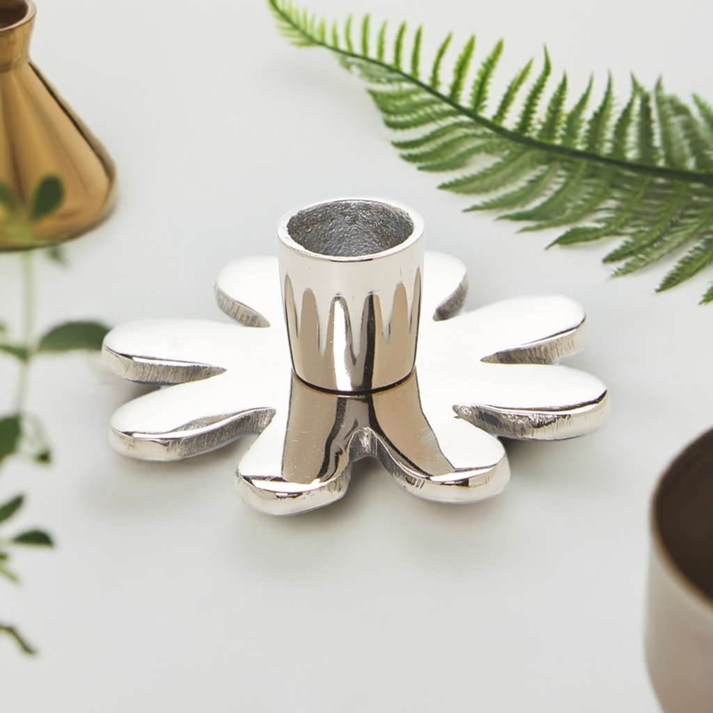 Decorative Silver Flower Candle Holder Vibhsa
