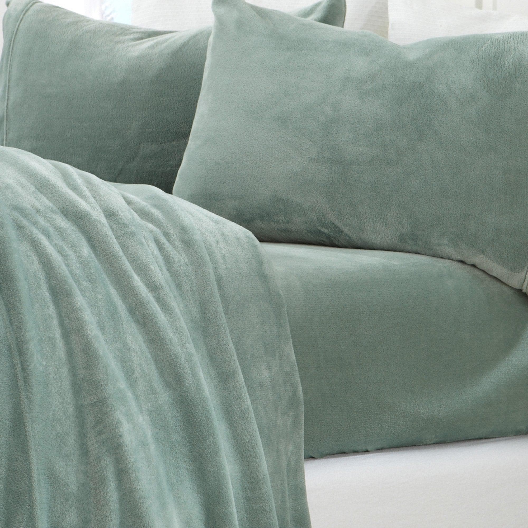 Solid Plush Sheet - Velvet Luxe Collection Great Bay Home