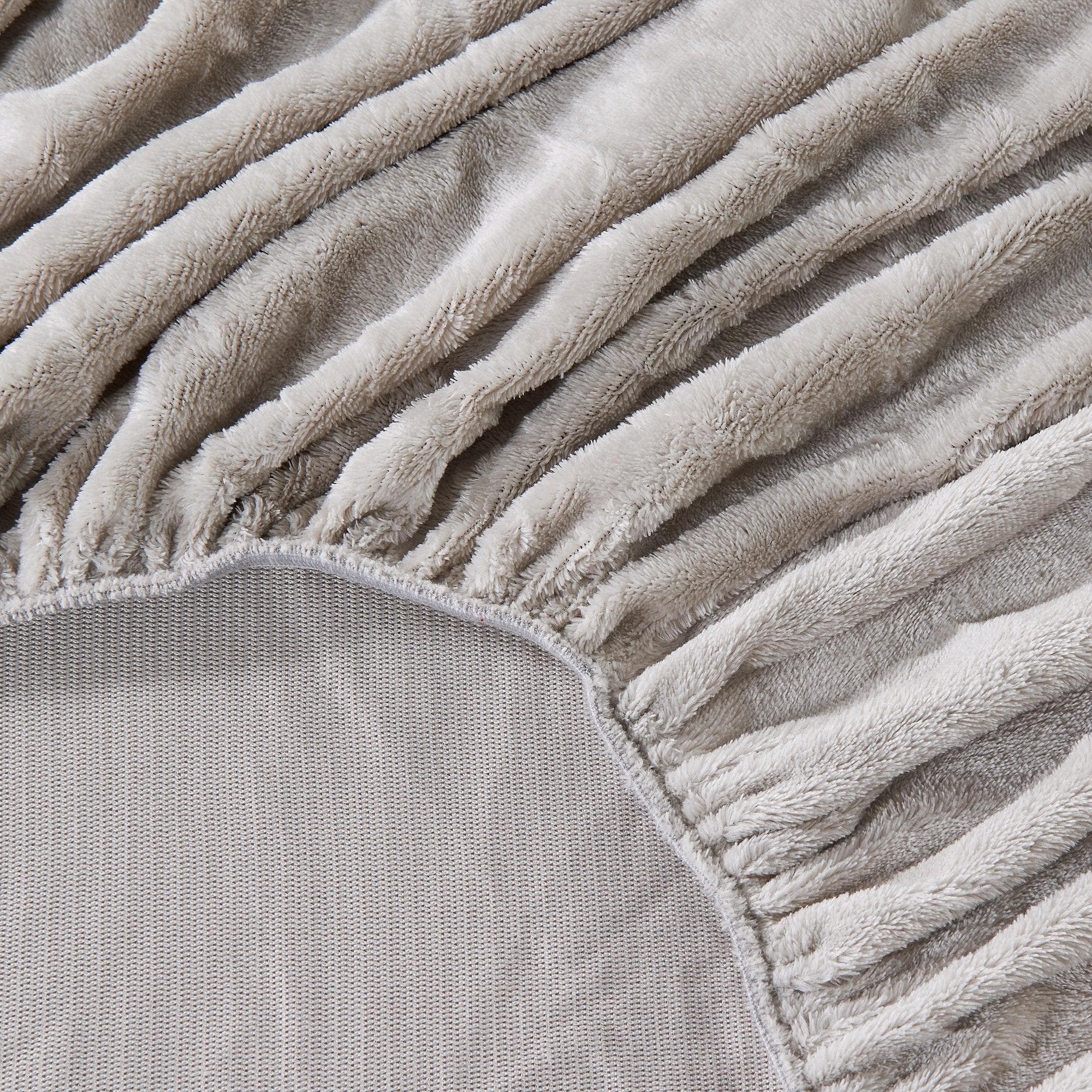 Solid Plush Fitted Sheet - Velvet Luxe Collection Great Bay Home