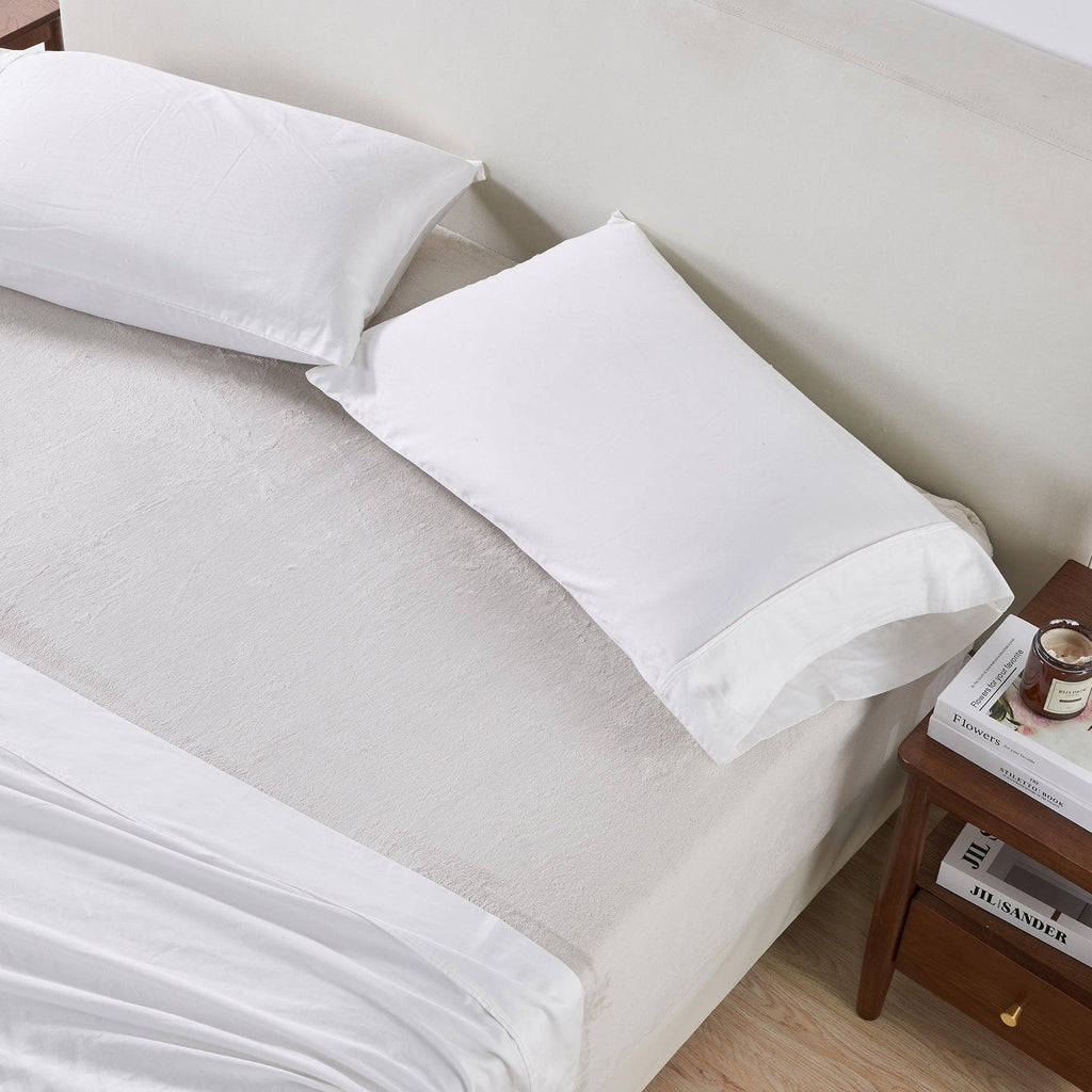 Solid Plush Fitted Sheet - Velvet Luxe Collection Great Bay Home