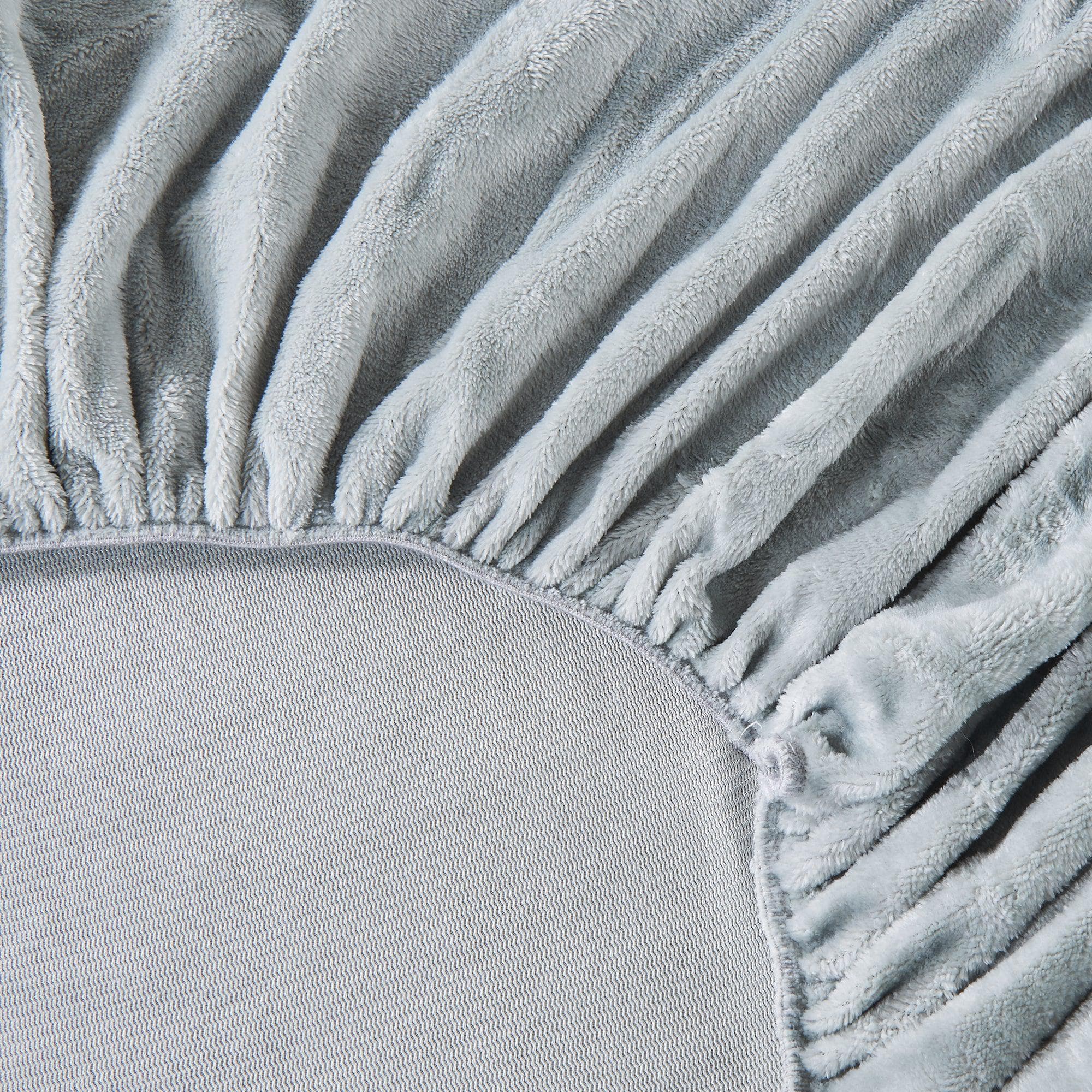 Solid Plush Fitted Sheet - Velvet Luxe Collection Great Bay Home