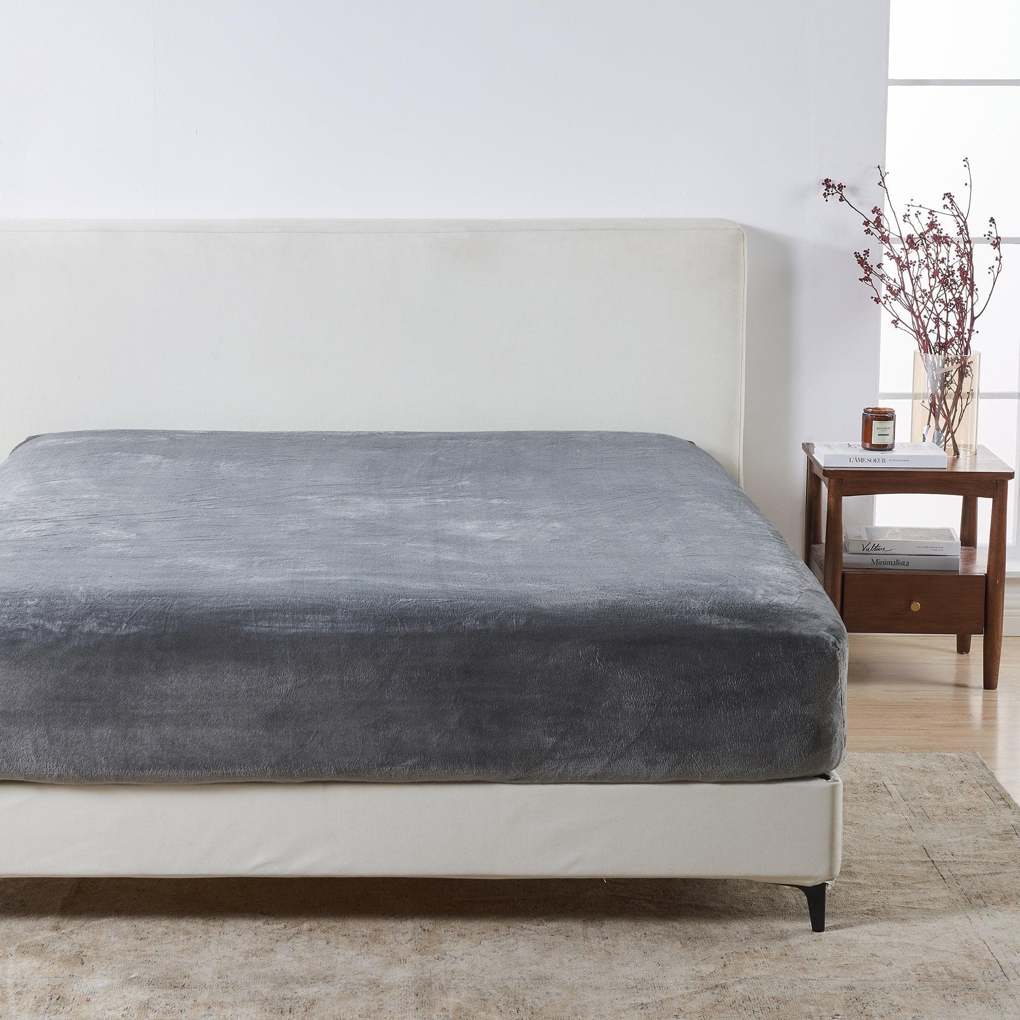Solid Plush Fitted Sheet - Velvet Luxe Collection Great Bay Home