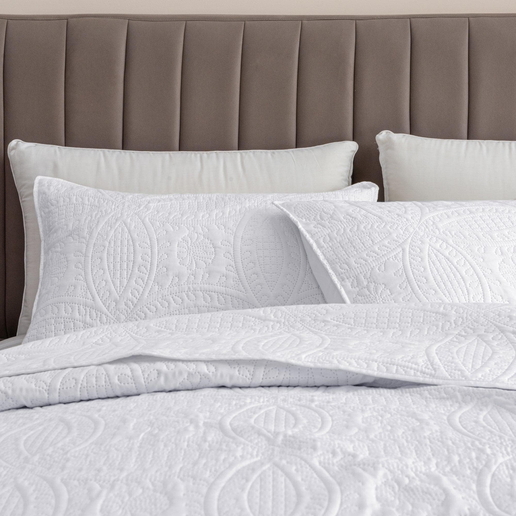 Oversized Medallion Quilt Set - Clara Collection Great Bay Home