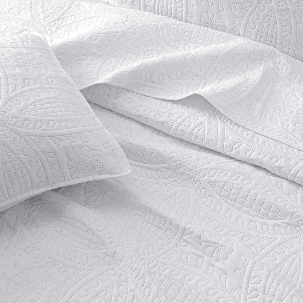 Oversized Medallion Quilt Set - Clara Collection Great Bay Home