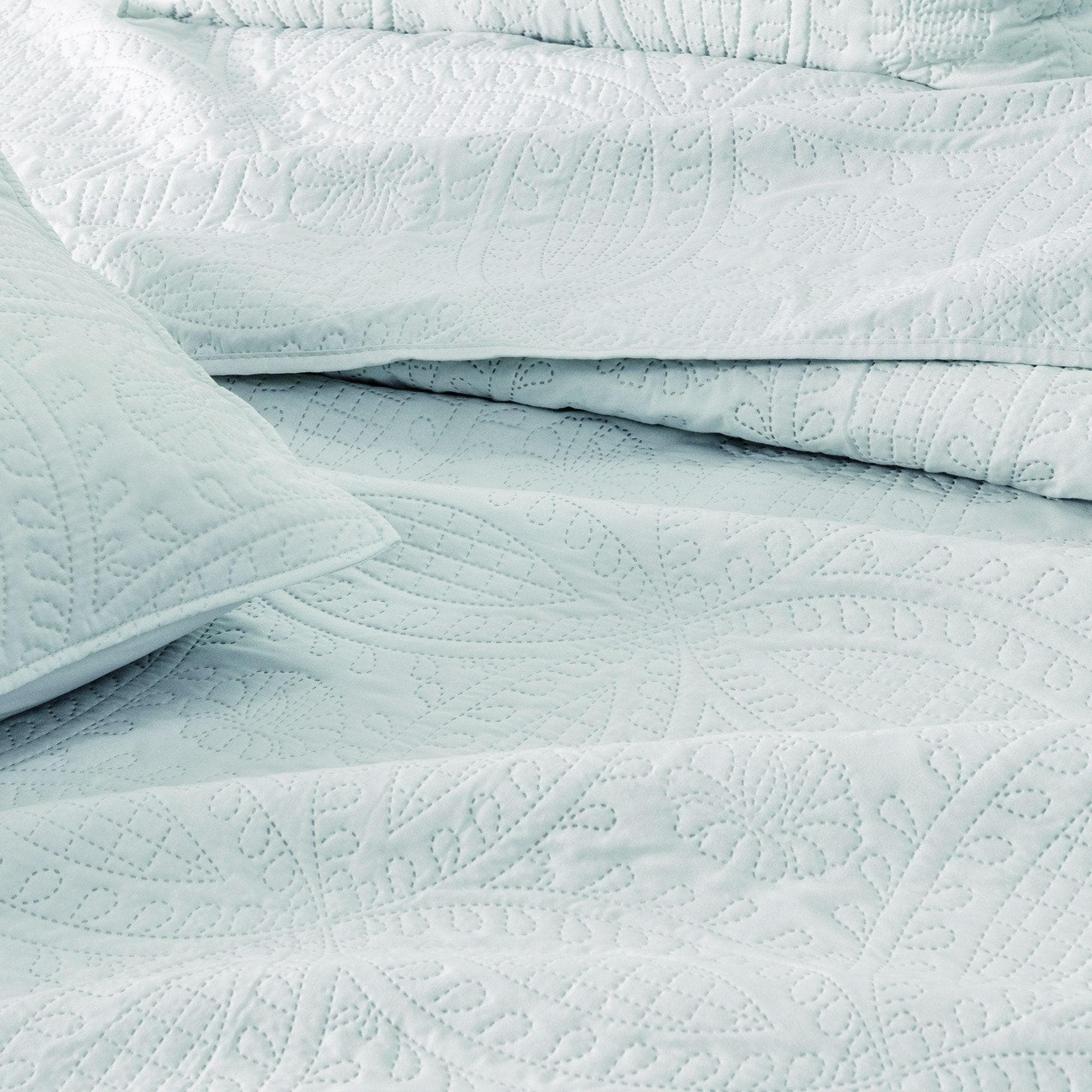 Oversized Medallion Quilt Set - Clara Collection Great Bay Home