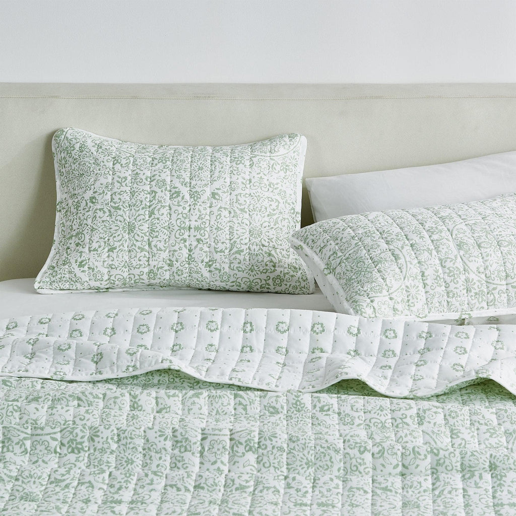 Floral Medallion Printed Microfiber Quilt Set - Kaleigh Collection Great Bay Home