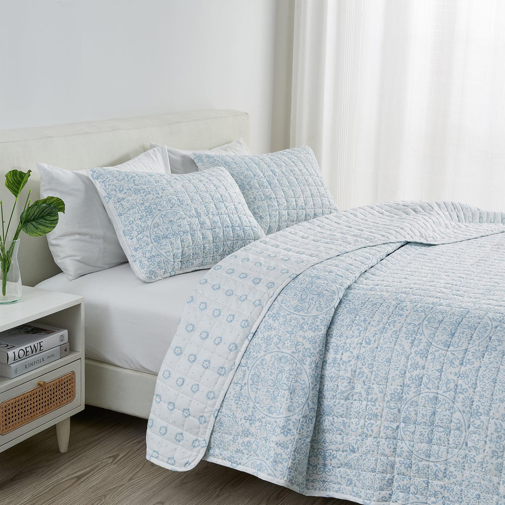 Floral Medallion Printed Microfiber Quilt Set - Kaleigh Collection Great Bay Home