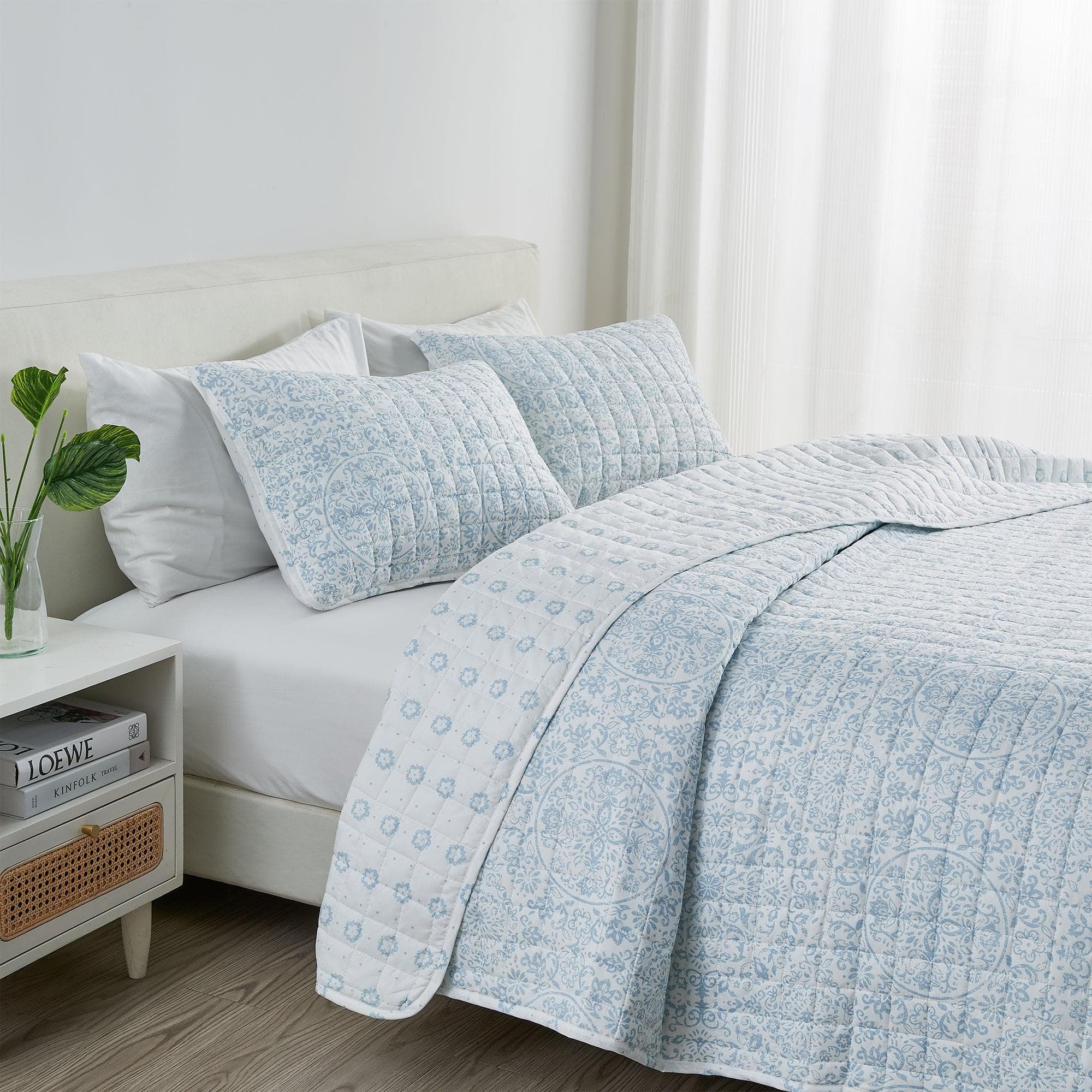 Floral Medallion Printed Microfiber Quilt Set - Kaleigh Collection Great Bay Home