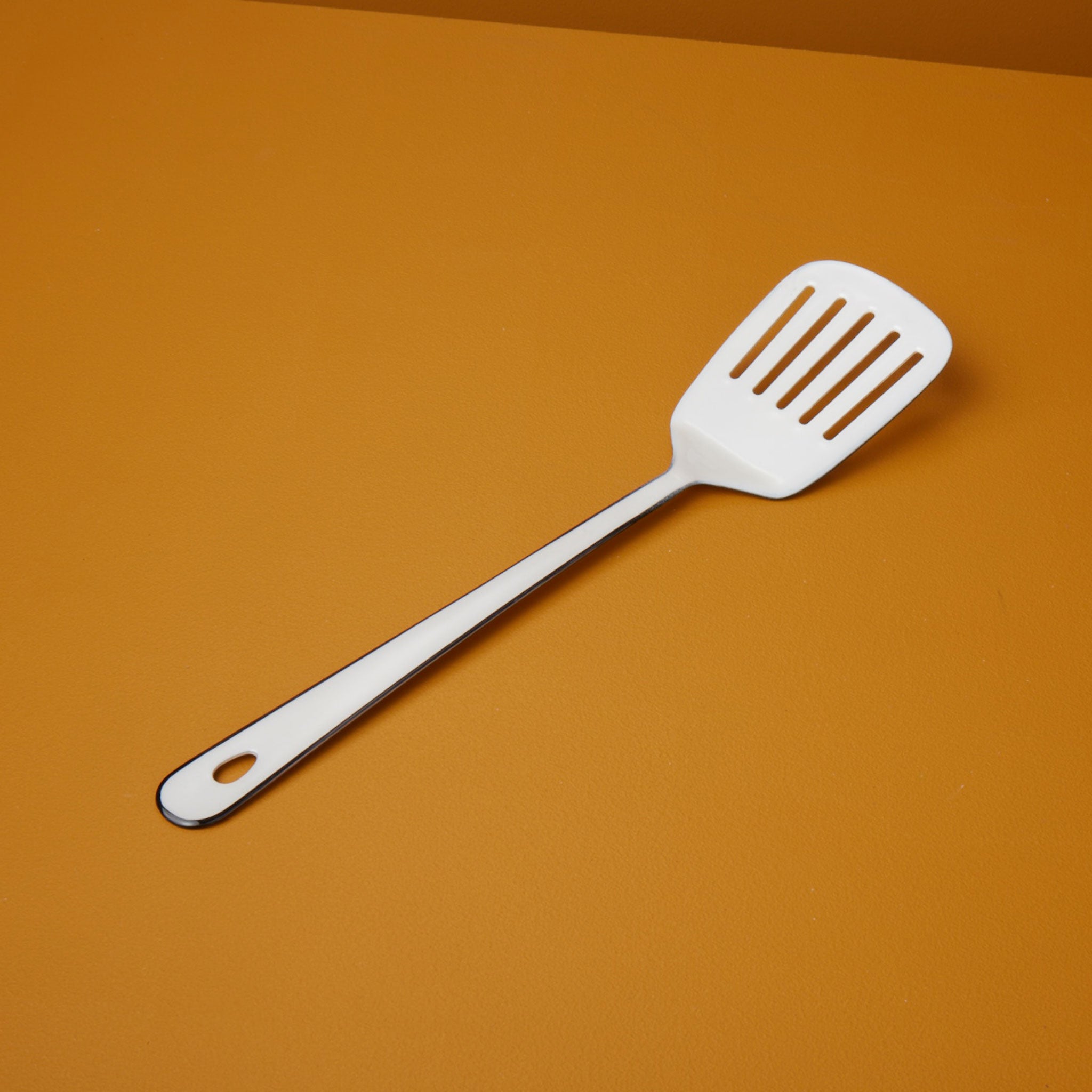 Hani Enameled Spatula Tea + Linen