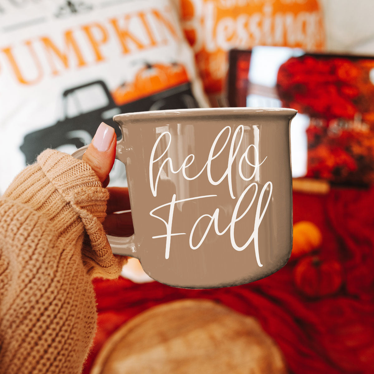 Hello Fall Gia Roma