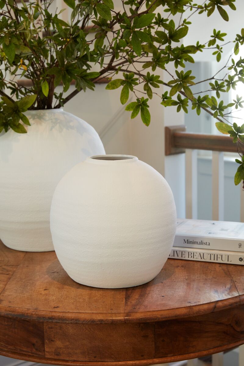 Josie Vase White Cliff Studio