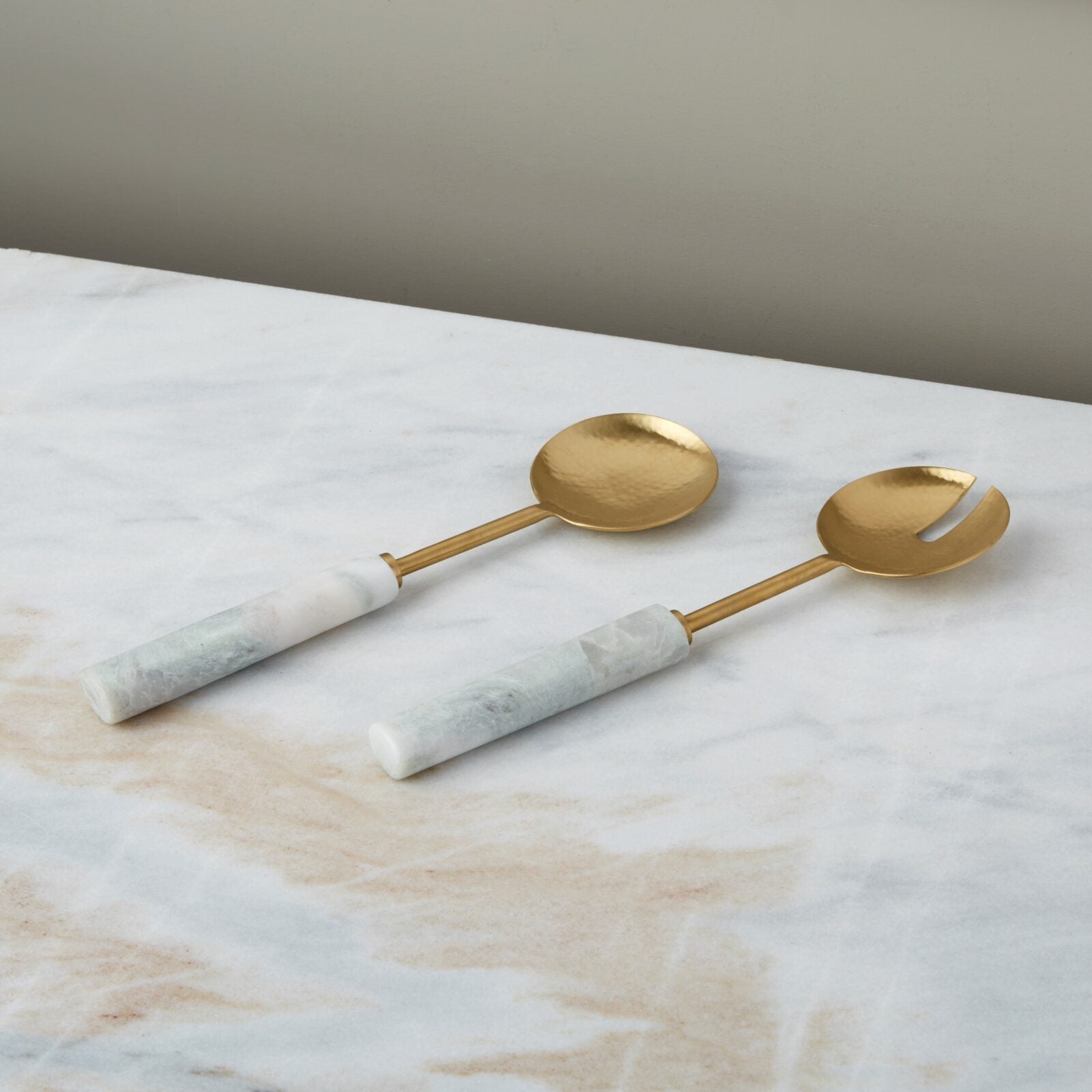 Lady Onyx Serving Set Tea + Linen