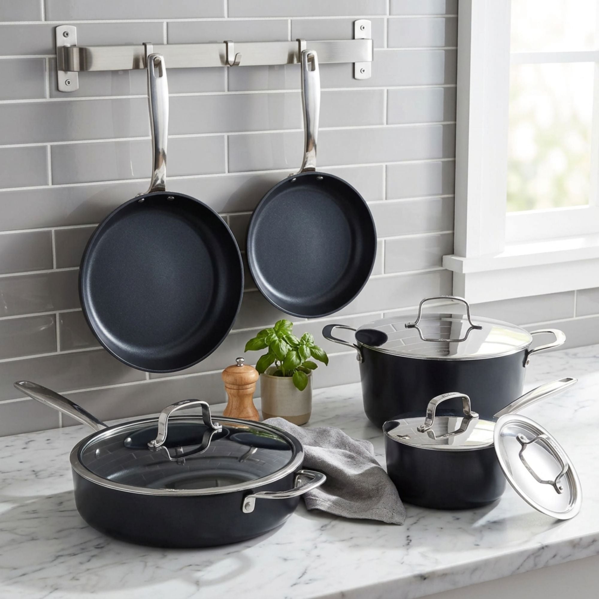 Ceramic Nonstick Cookware Set, 12-Piece Alva Cookware