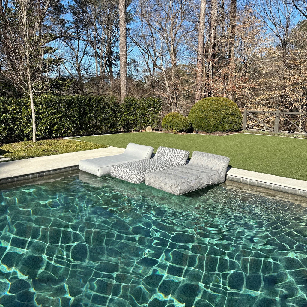 Luxe Linen-Like Inflatable Pool Lounge-Charcoal Abstract Floaté