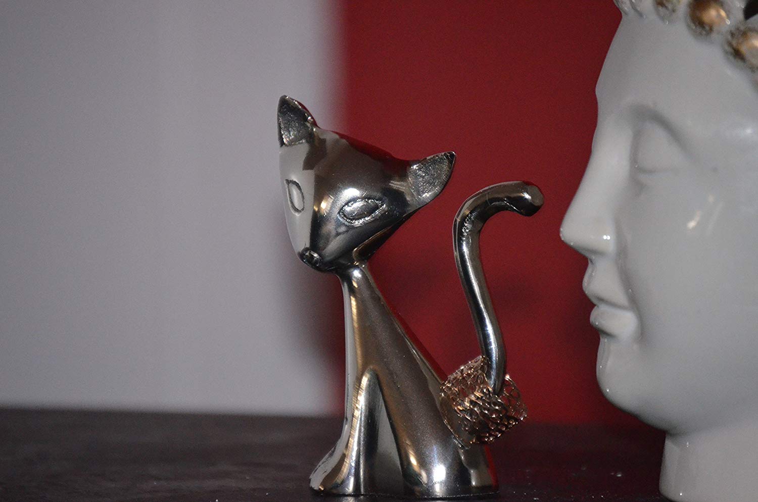 Vibhsa Cat Ring Holder (Silver) Vibhsa