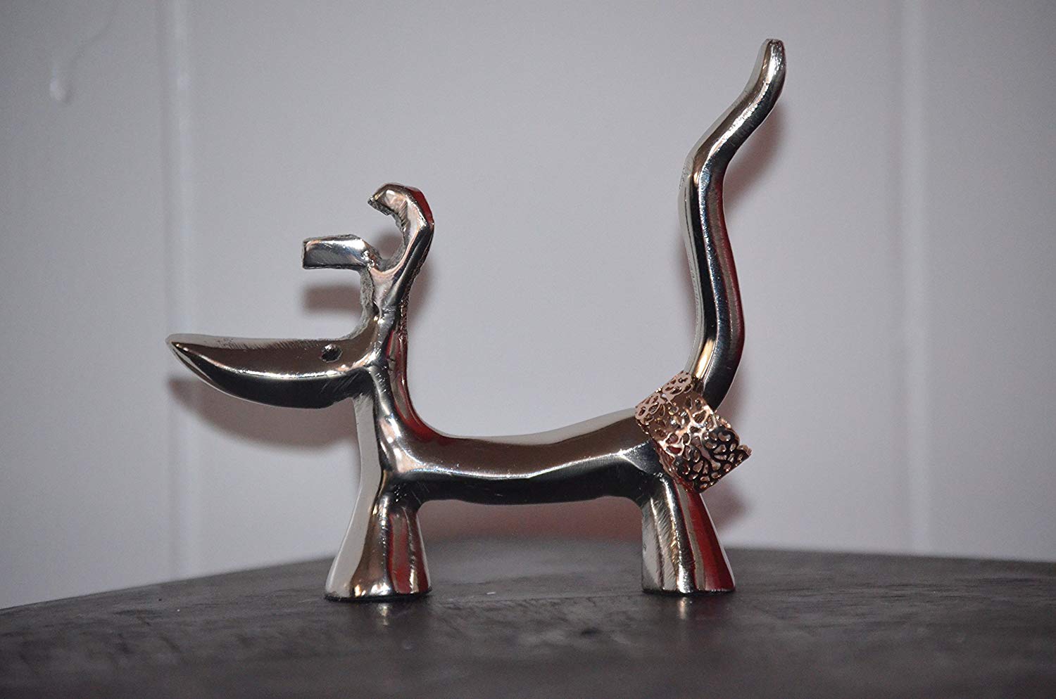 Vibhsa Dog Ring Holder (Silver Finish) Vibhsa
