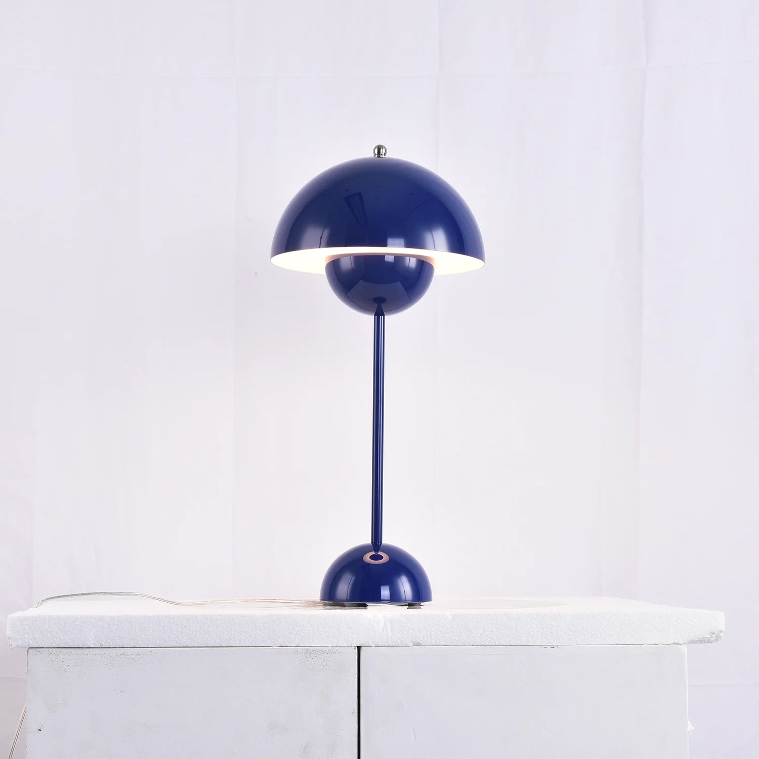 vp3 Table Lamp